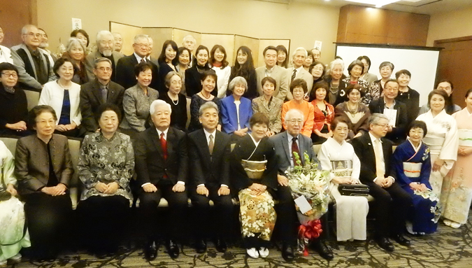 3月17日の鈴木敦子さんの祝賀会の記念写真。トーレンスのミヤコ・ハイブリッド・ホテルで。(Cultural News Photo)